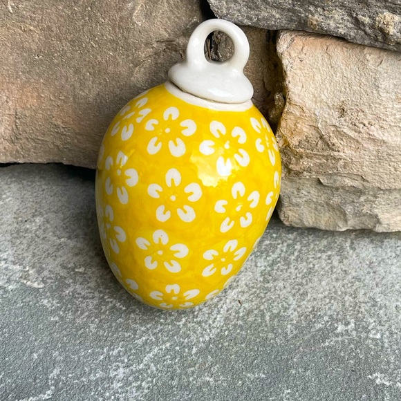 Polish Pottery-Terrain-Ceramic Easter Egg Large - Picture 2 of 5